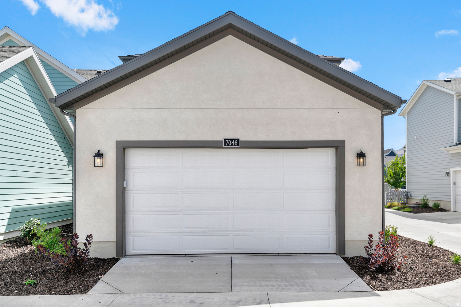 DAYBREAK CASCADES 230 - Residential