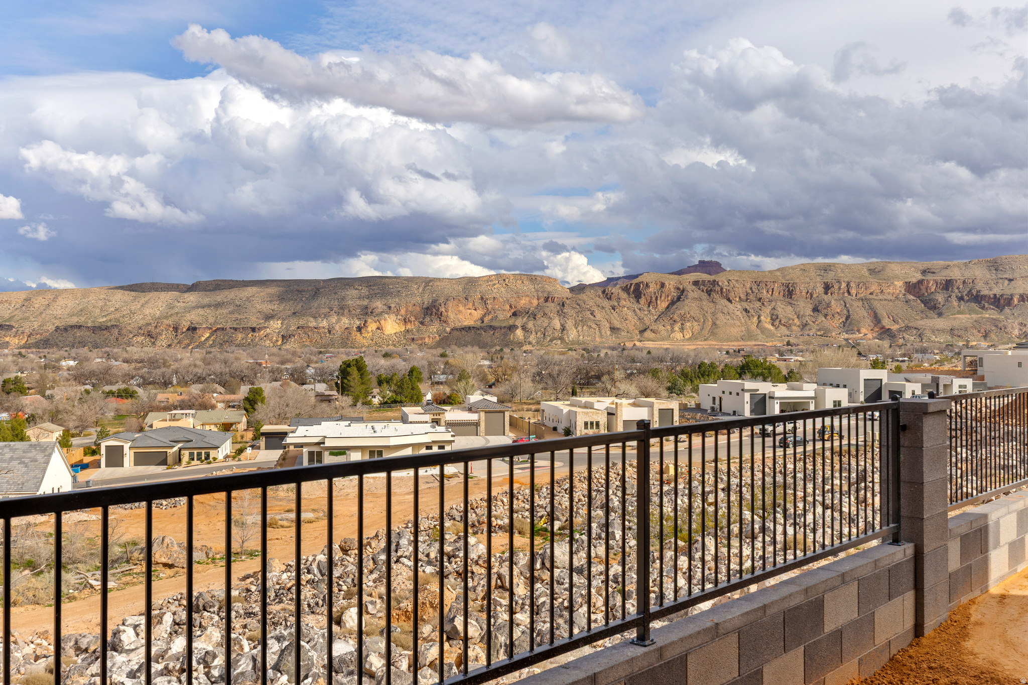 HILLSIDE ESTATES - Residential