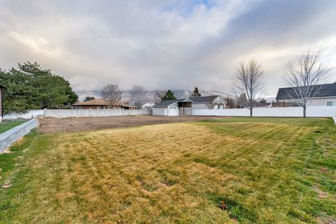 Tiny photo for 11545 S HAGAN RD, Sandy, UT 84092 (MLS # 2125602)