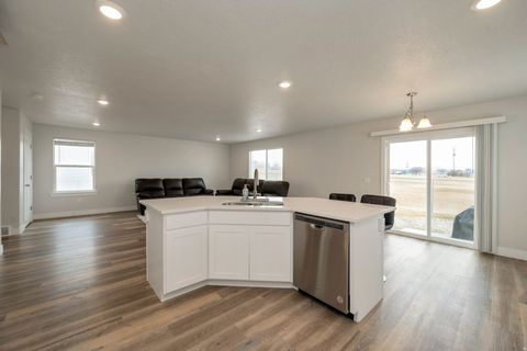 Tiny photo for 5907 S CROWN PARK CV, Kearns, UT 84118 (MLS # 2137101)