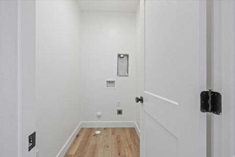 Tiny photo for 108 N 900 E, Hyde Park, UT 84318 (MLS # 2127906)