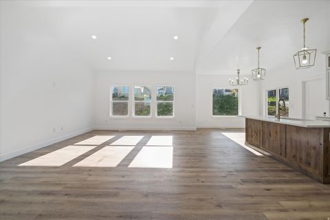 Tiny photo for 108 N 900 E, Hyde Park, UT 84318 (MLS # 2127906)