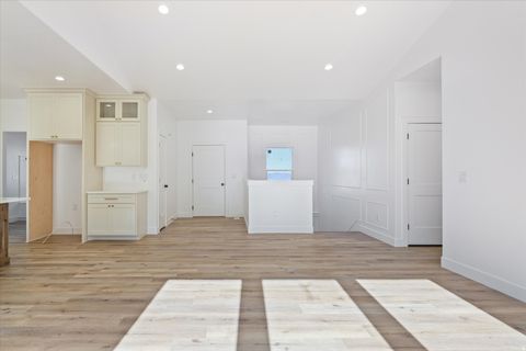 Tiny photo for 108 N 900 E, Hyde Park, UT 84318 (MLS # 2127906)