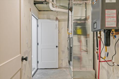 Tiny photo for 108 N 900 E, Hyde Park, UT 84318 (MLS # 2127906)