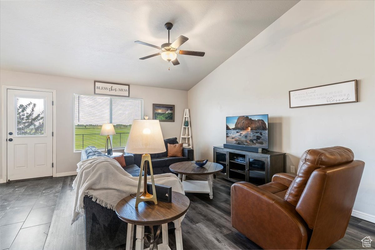 306 S SUNBURST DR