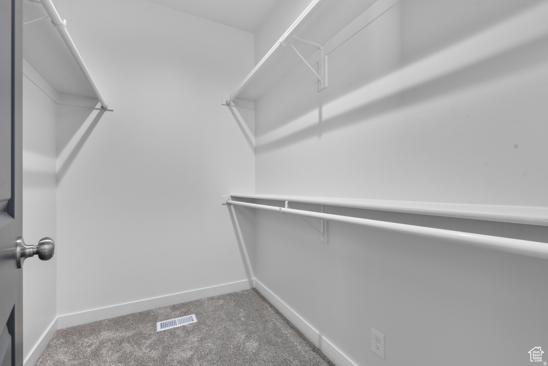 WALNUT - Residential