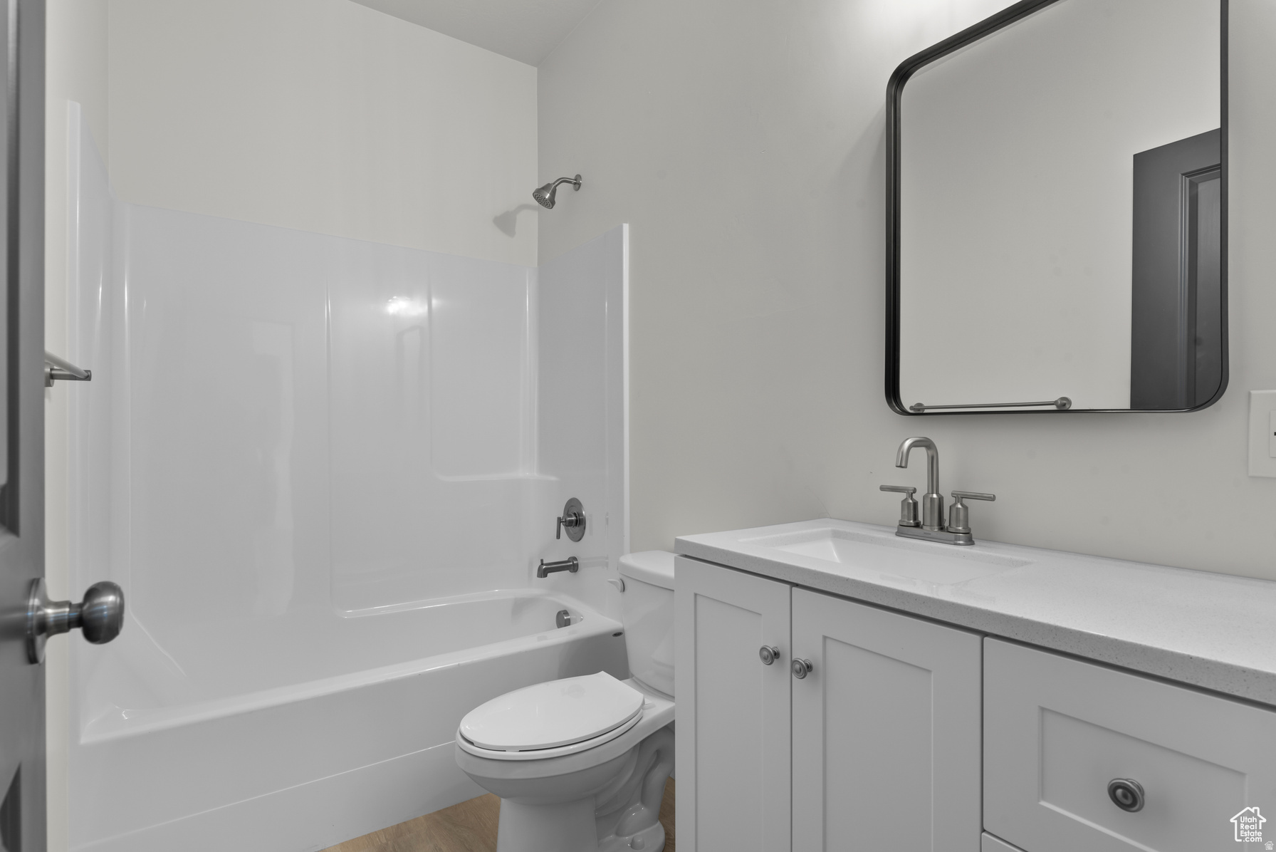 WALNUT - Residential