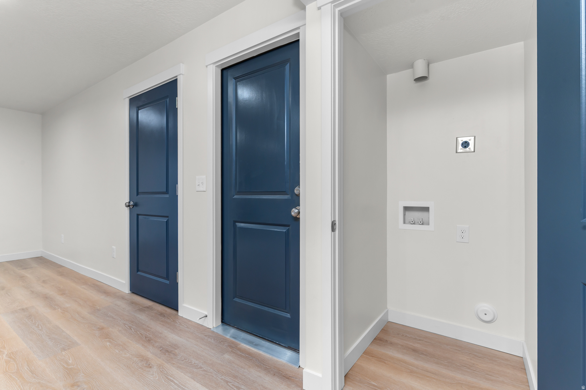 WALNUT - Residential