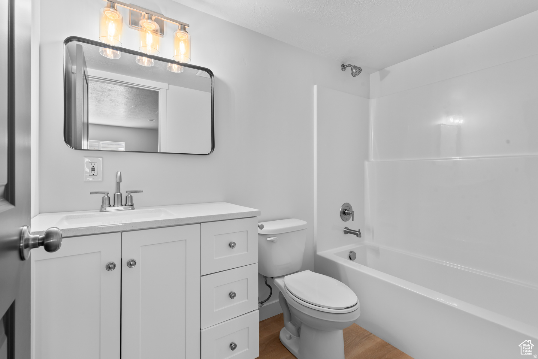 WALNUT - Residential