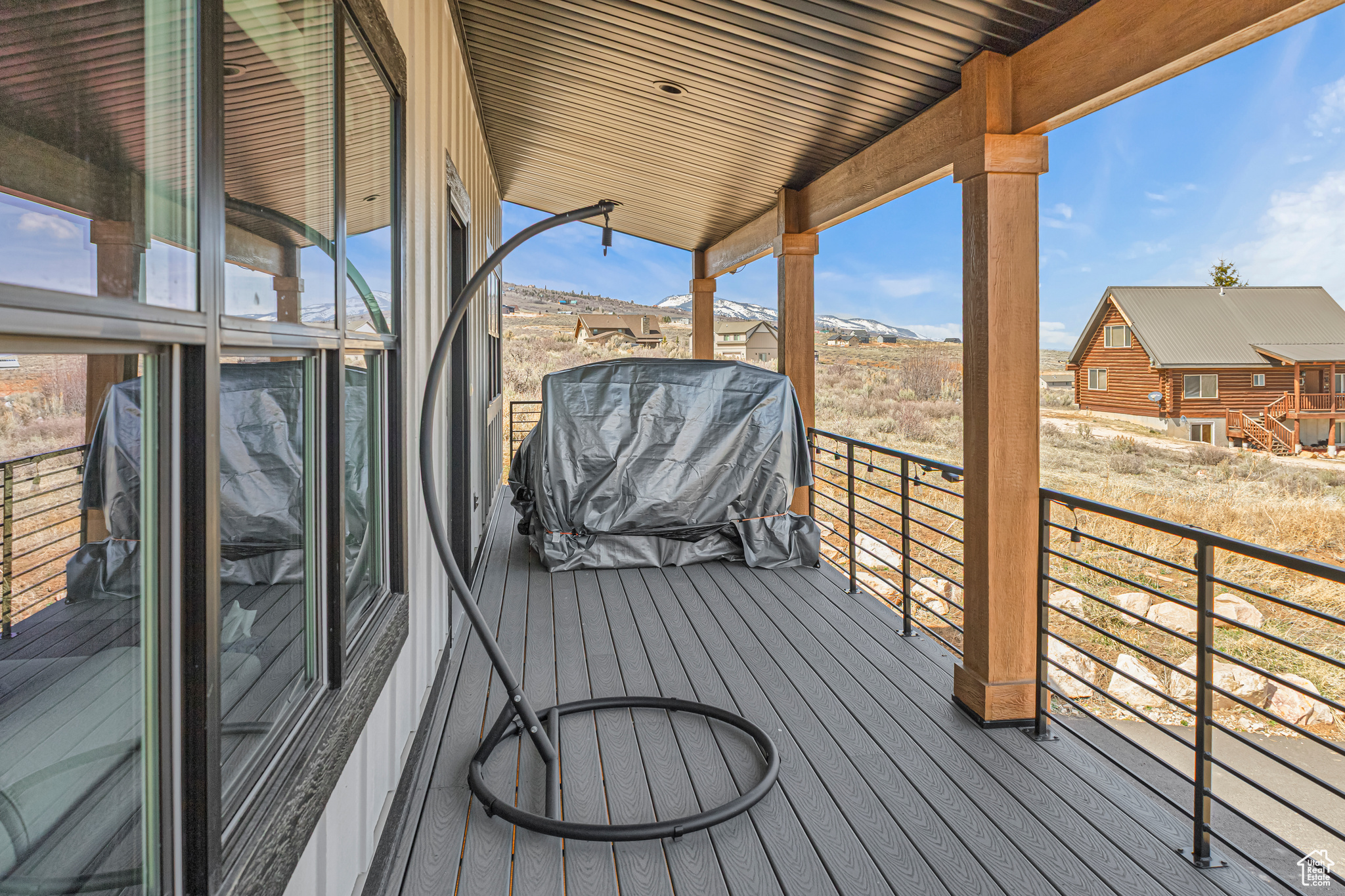 3467 S Porcupine Cir, Garden City, Utah image 21