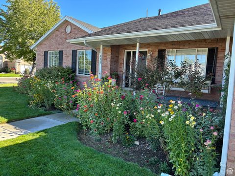 Tiny photo for 803 S 640 E, Payson, UT 84651 (MLS # 2119138)