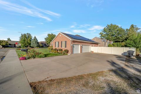 Tiny photo for 803 S 640 E, Payson, UT 84651 (MLS # 2119138)