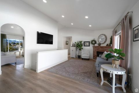 Tiny photo for 803 S 640 E, Payson, UT 84651 (MLS # 2119138)