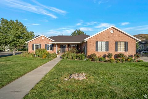 Photo of 803 S 640 E, Payson, UT 84651 (MLS # 2119138)