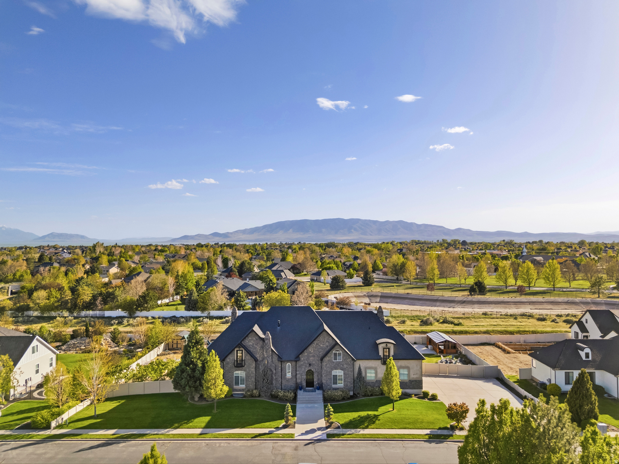HORSESHOE BEND - Residential