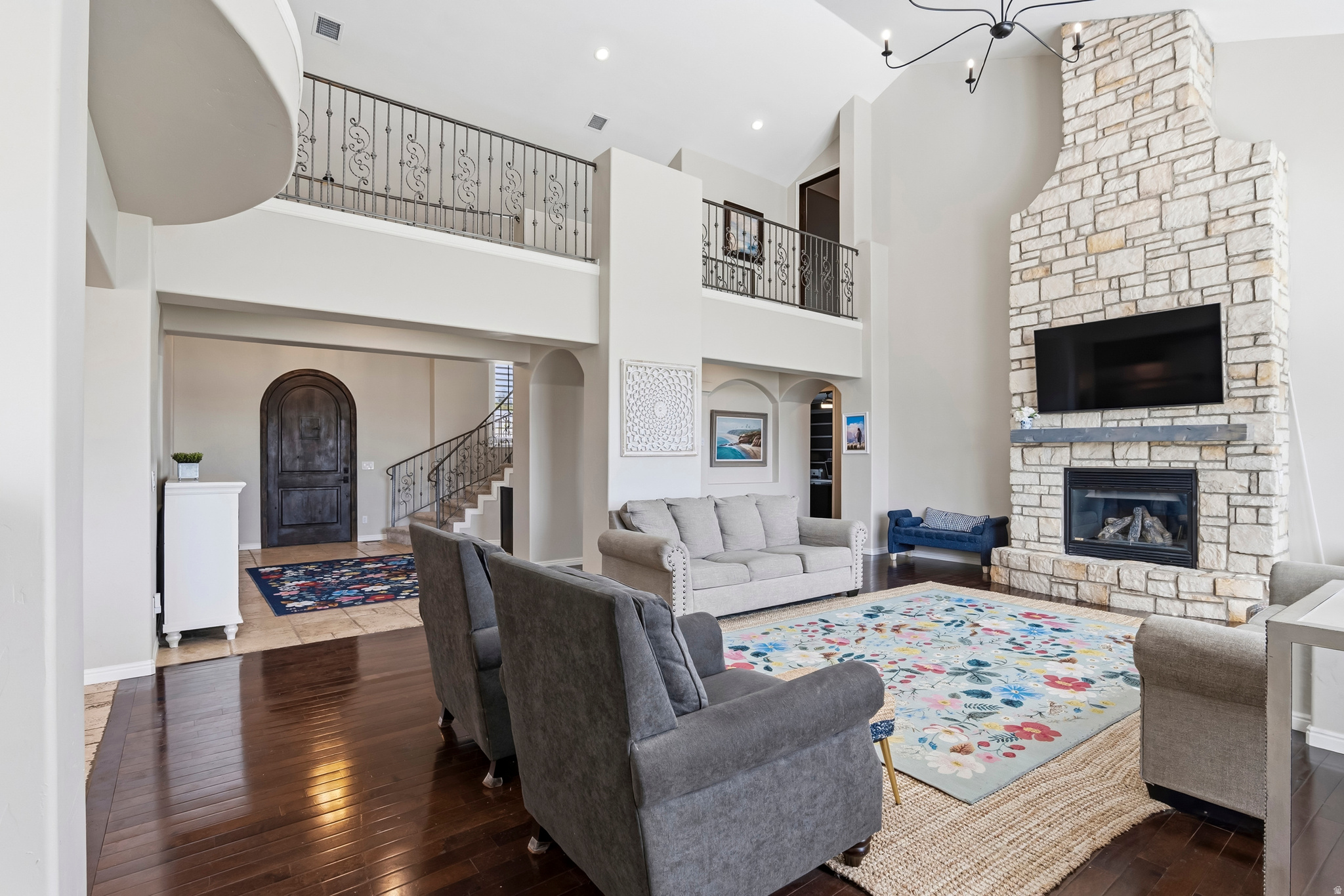 HORSESHOE BEND - Residential