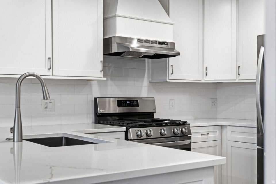 CHAPEL LANE EST - Residential