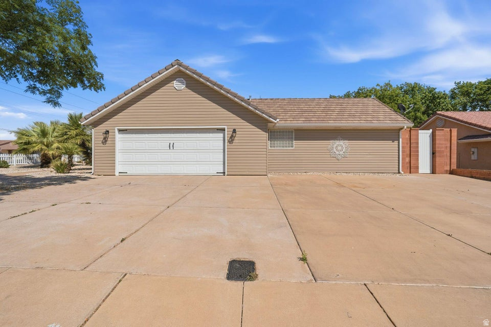 CHAPEL LANE EST - Residential