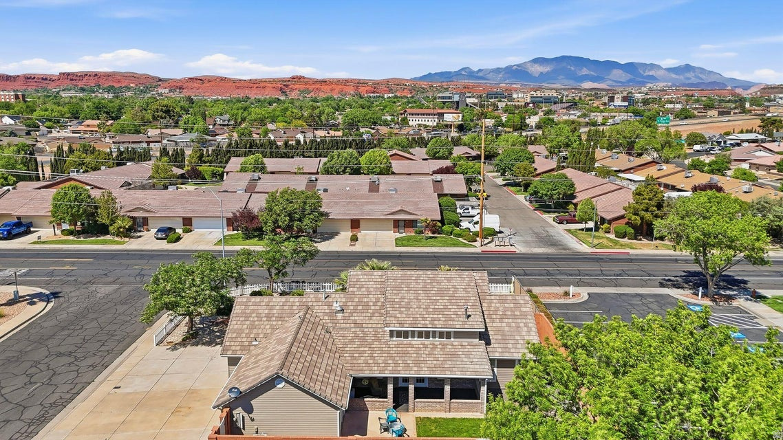 CHAPEL LANE EST - Residential
