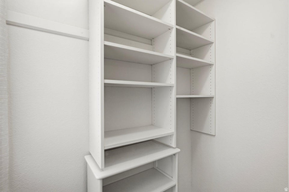 CHAPEL LANE EST - Residential