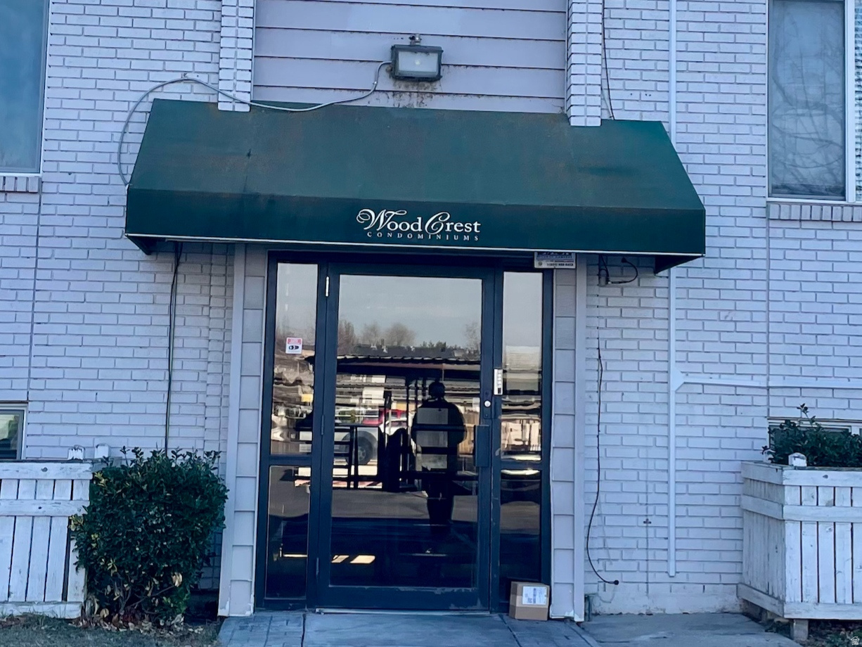 WOOD CREST CONDOMINIUM PHASE 2 - Residential