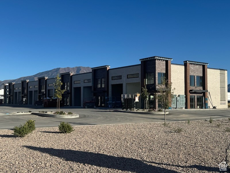 THE LANDING - Commercial Sale