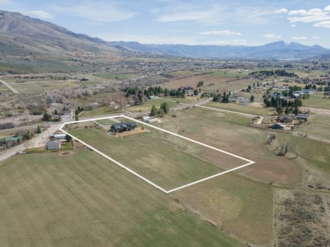 Tiny photo for 5073 N 3300 E, Eden, UT 84310 (MLS # 2146105)