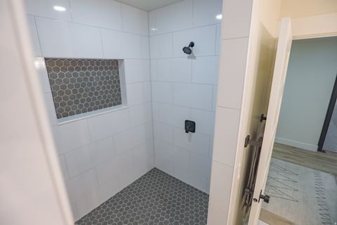 Tiny photo for 126 N 800 W, Mapleton, UT 84664 (MLS # 2145792)