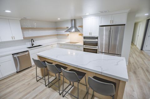 Tiny photo for 126 N 800 W, Mapleton, UT 84664 (MLS # 2145792)