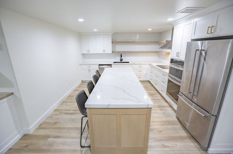 Tiny photo for 126 N 800 W, Mapleton, UT 84664 (MLS # 2145792)