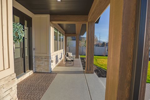 Tiny photo for 126 N 800 W, Mapleton, UT 84664 (MLS # 2145792)