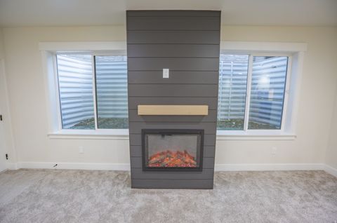 Tiny photo for 126 N 800 W, Mapleton, UT 84664 (MLS # 2145792)