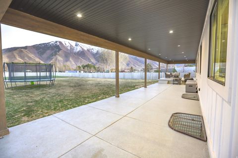 Tiny photo for 126 N 800 W, Mapleton, UT 84664 (MLS # 2145792)