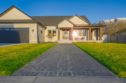 Tiny photo for 126 N 800 W, Mapleton, UT 84664 (MLS # 2145792)