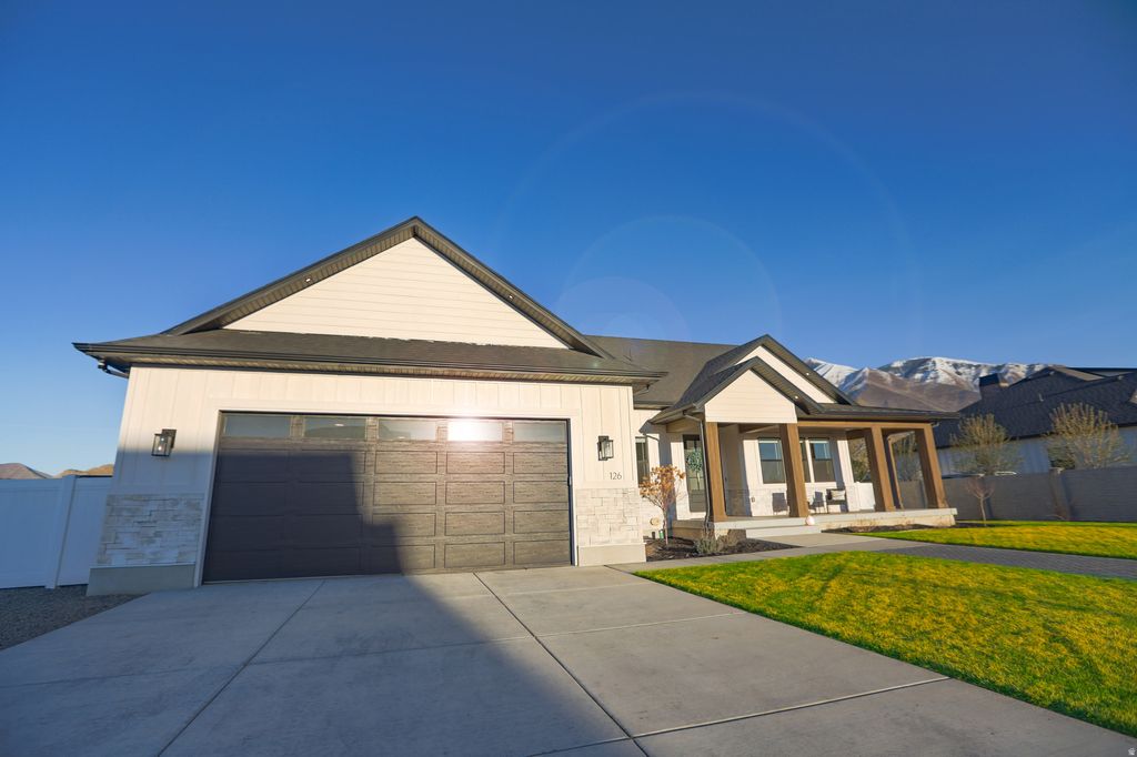 Photo of 126 N 800 W, Mapleton, UT 84664 (MLS # 2145792)