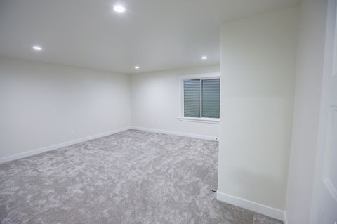 Tiny photo for 126 N 800 W, Mapleton, UT 84664 (MLS # 2145792)