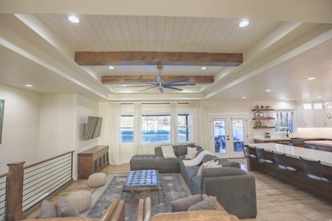 Tiny photo for 126 N 800 W, Mapleton, UT 84664 (MLS # 2145792)