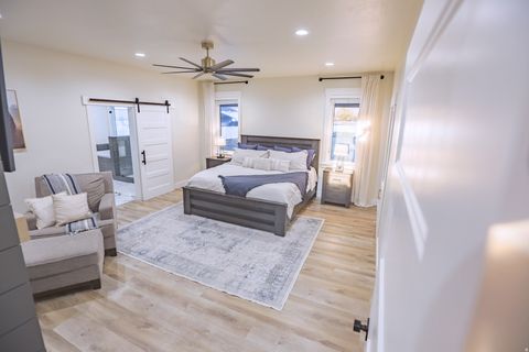 Tiny photo for 126 N 800 W, Mapleton, UT 84664 (MLS # 2145792)