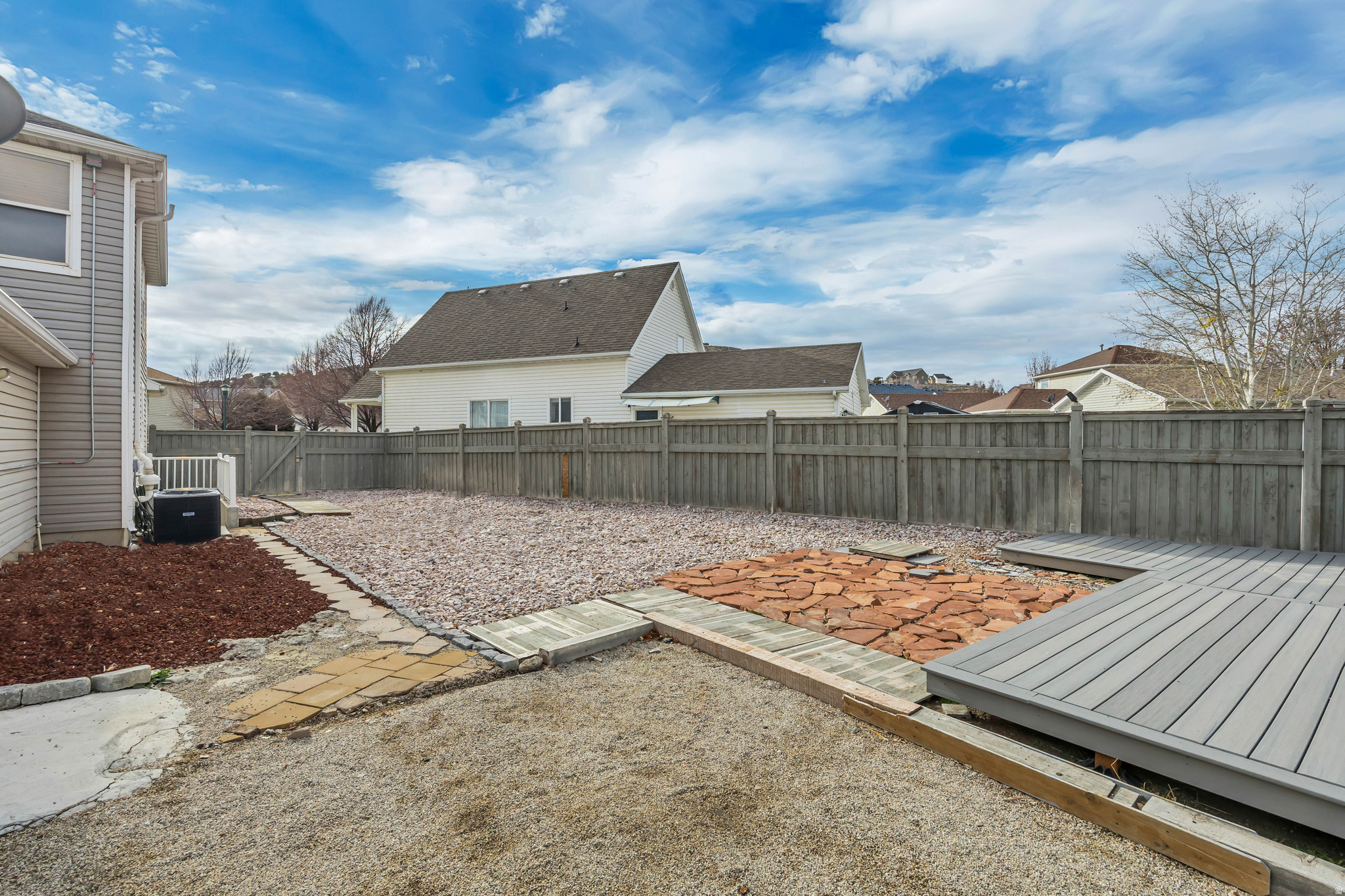 THE RANCHES - Residential