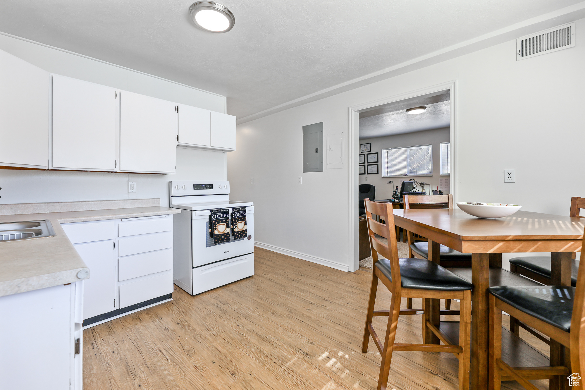 180 W Vine St, Tooele, Utah image 37