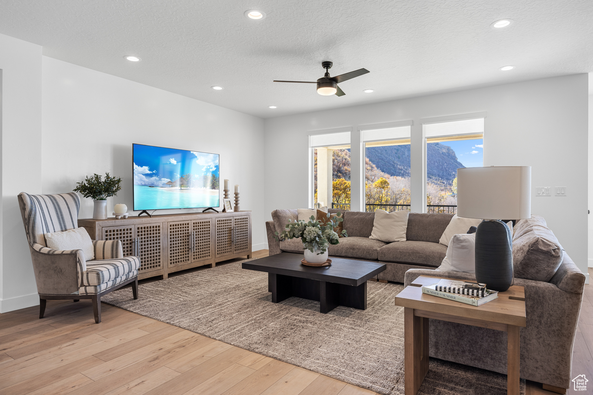 OAKRIDGE COVE - Residential