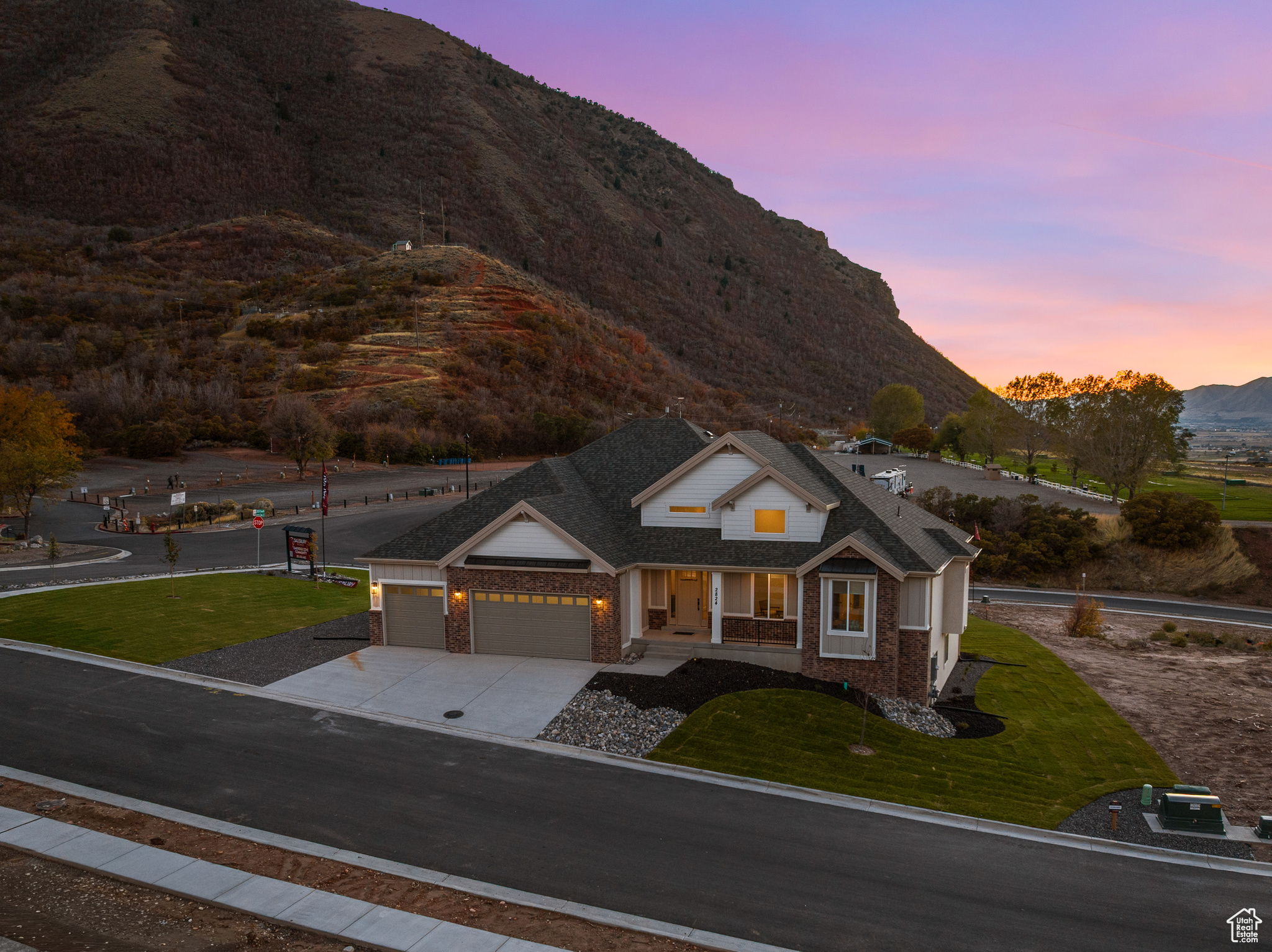 OAKRIDGE COVE - Residential