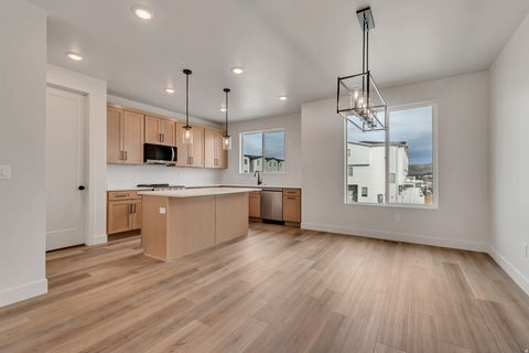 Tiny photo for 5277 N EVERYGREEN WAY #208, Eagle Mountain, UT 84005 (MLS # 2142802)