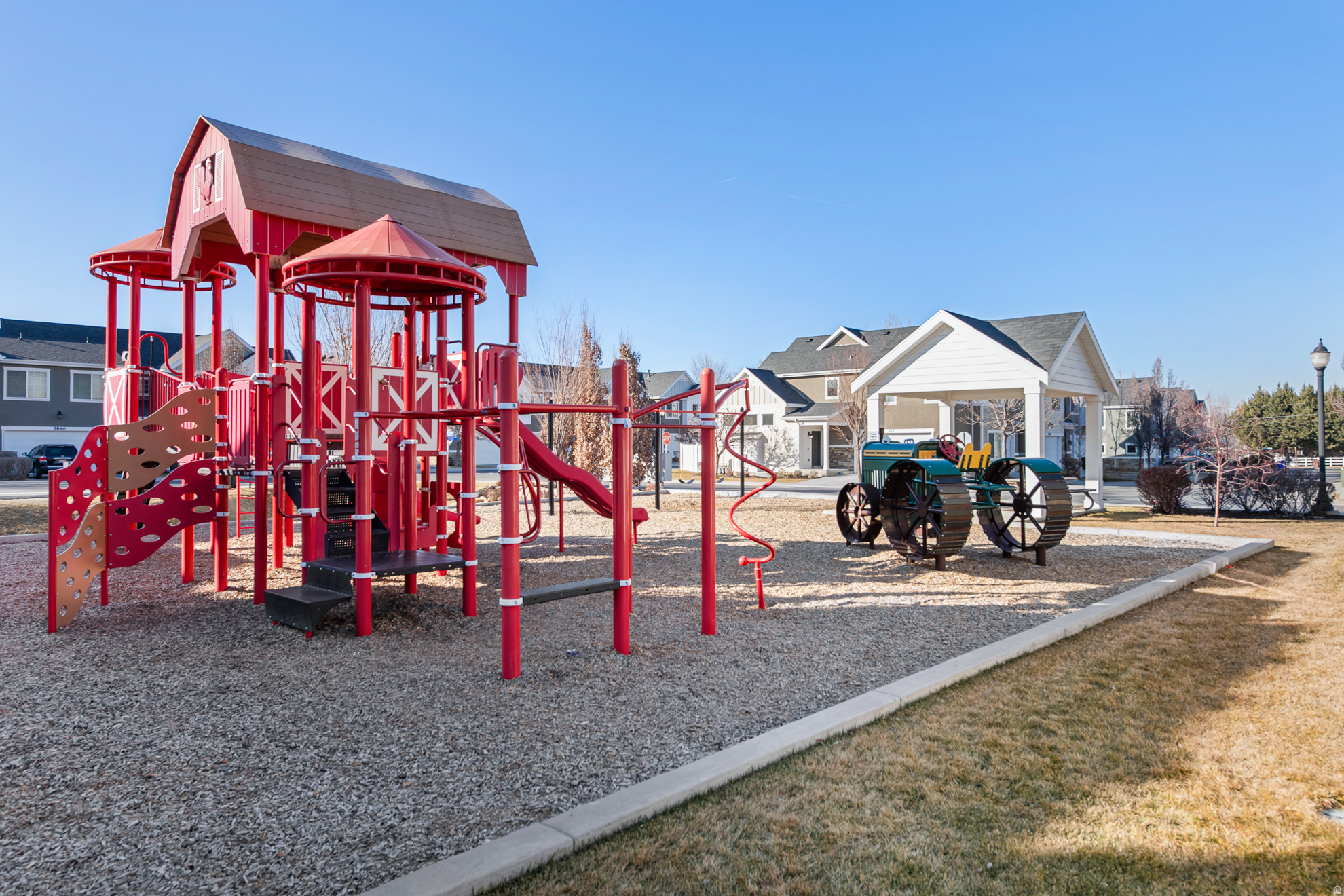 COTTAGES ON 78TH - Residential