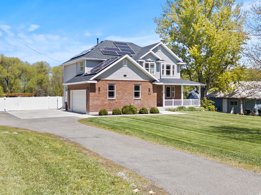 Photo of 75 E 200 N, Mendon, UT 84325 (MLS # 2153495)