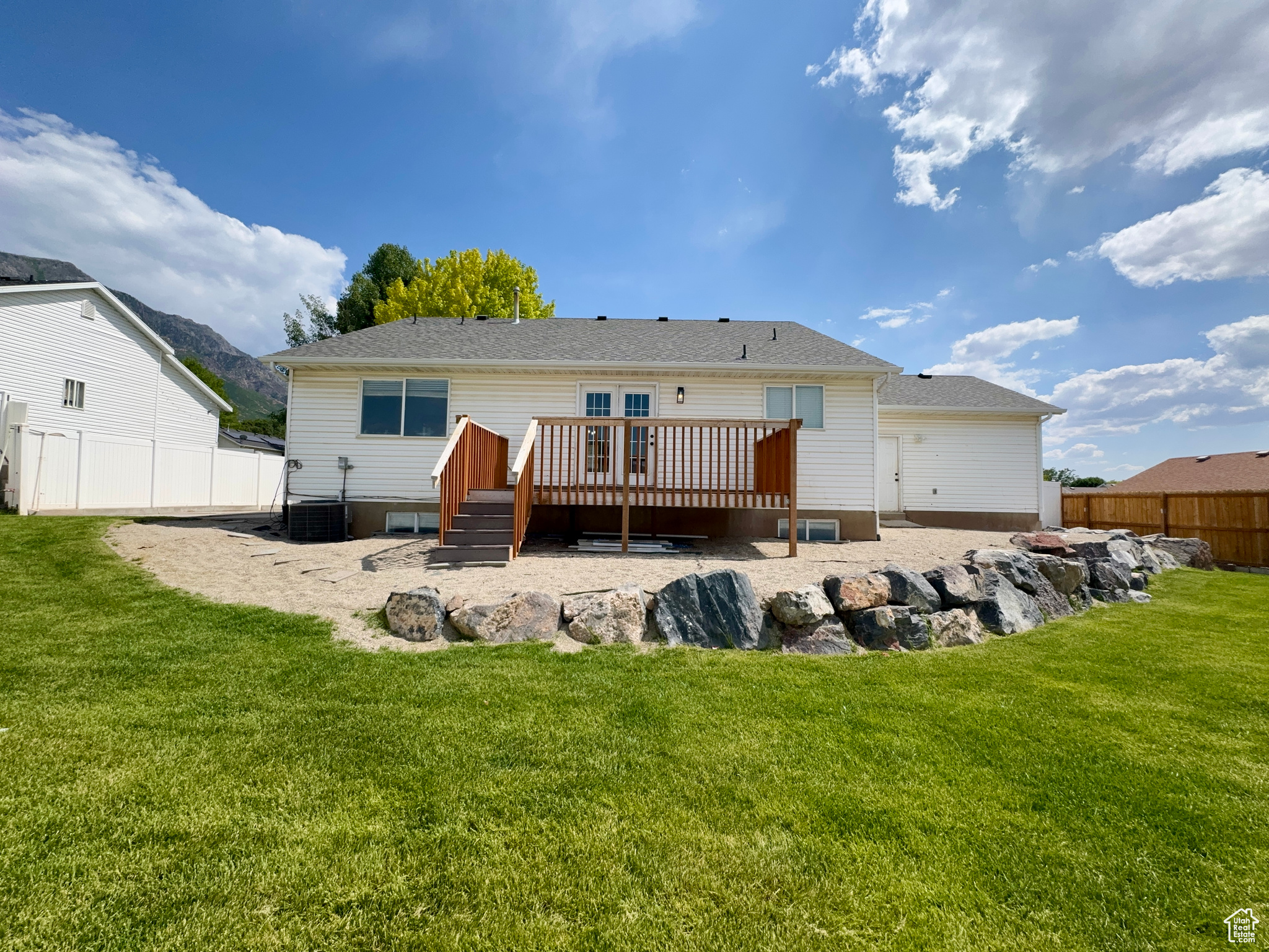 SANTAQUIN HEIGHTS - Residential