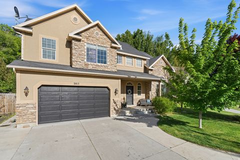 Photo of 2013 S 330 W, Orem, UT 84058 (MLS # 2154310)