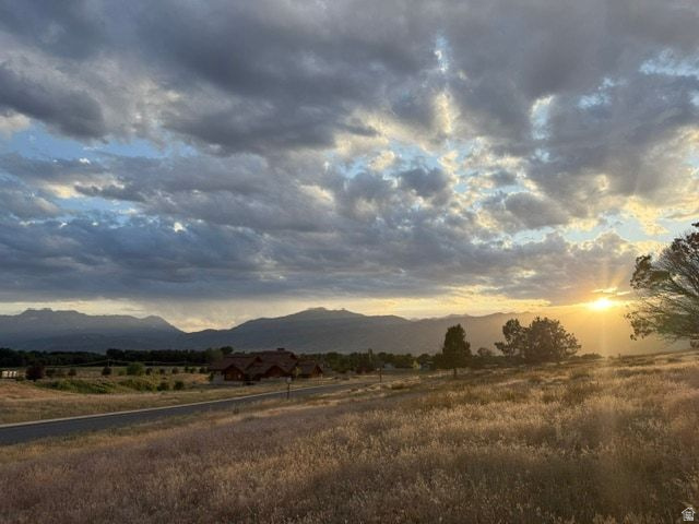 RED LEDGES - Land