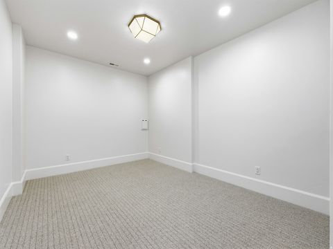 Tiny photo for 1394 S 315 E, Salem, UT 84653 (MLS # 2126178)