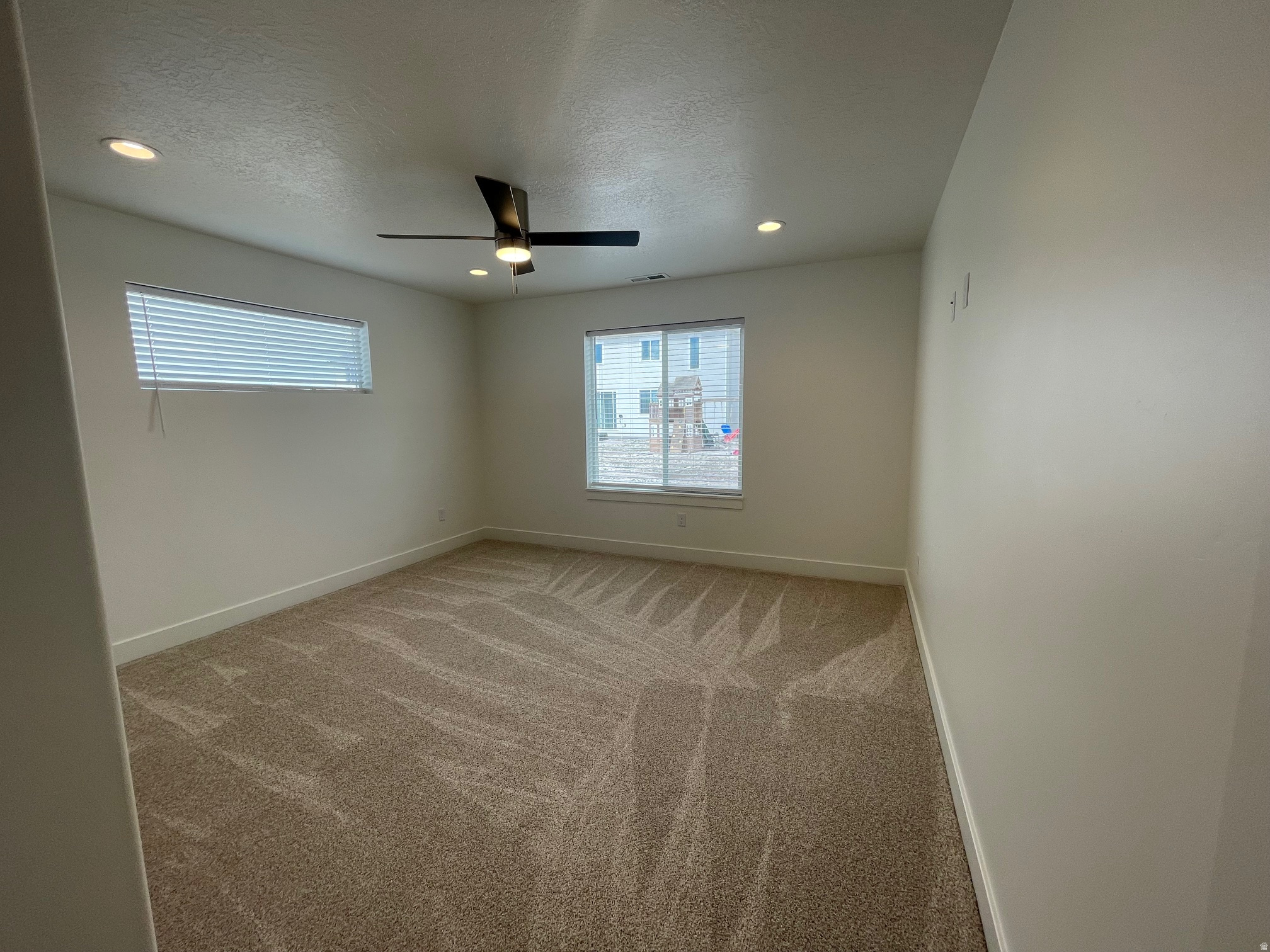 SPRING CREEK - Residential